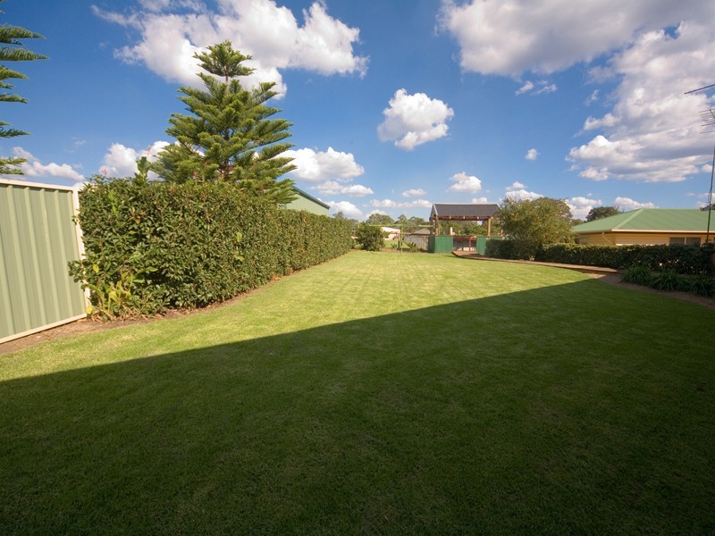 10 Richardson Street, Thirlmere NSW 2572