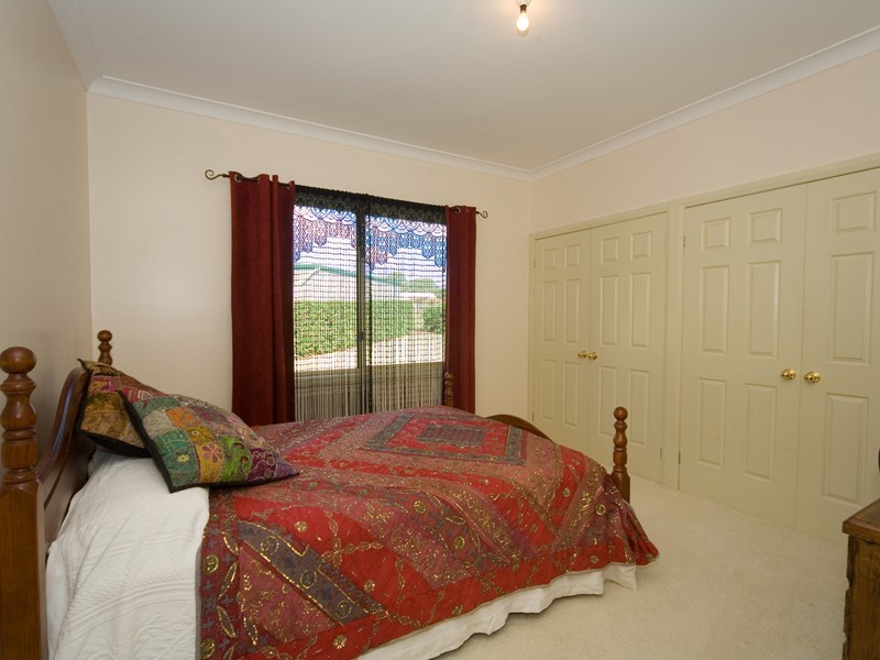 10 Richardson Street, Thirlmere NSW 2572