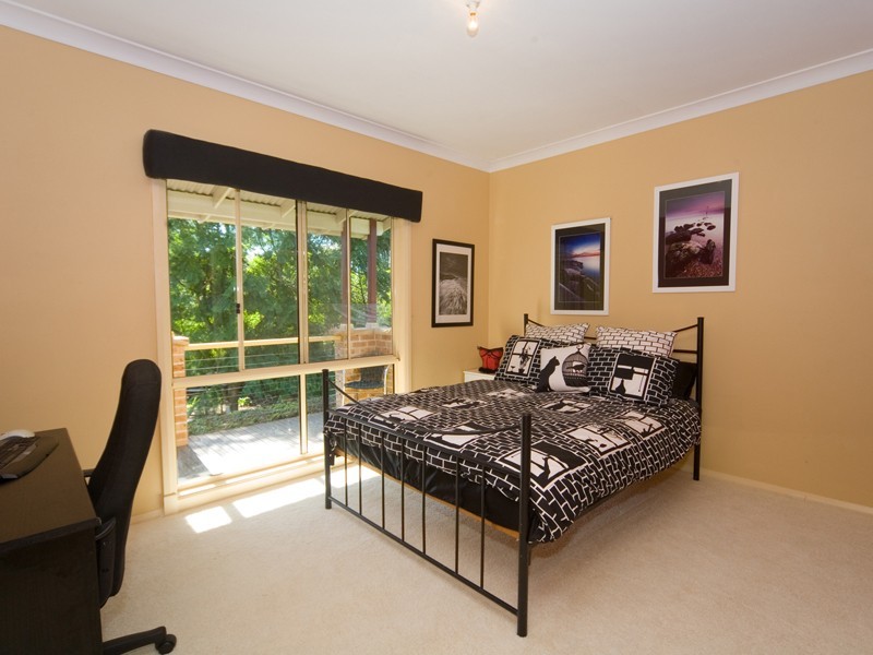 10 Richardson Street, Thirlmere NSW 2572