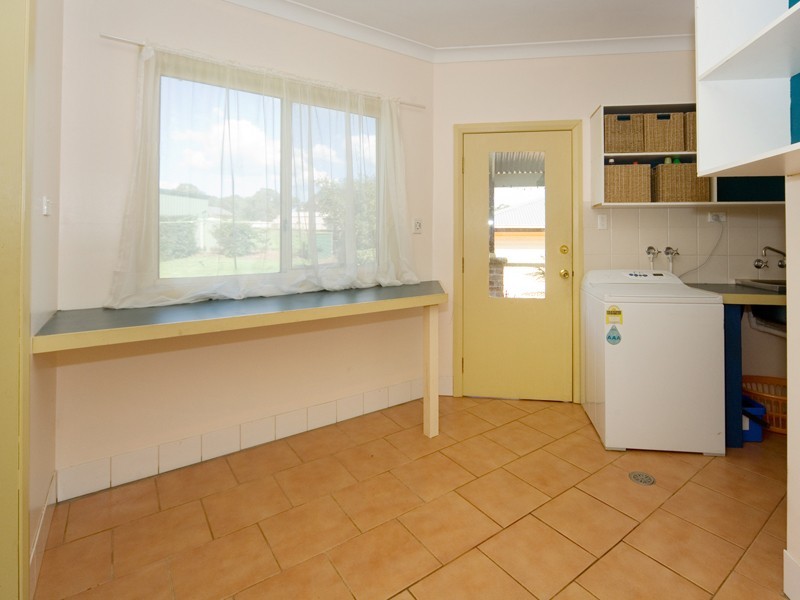 10 Richardson Street, Thirlmere NSW 2572