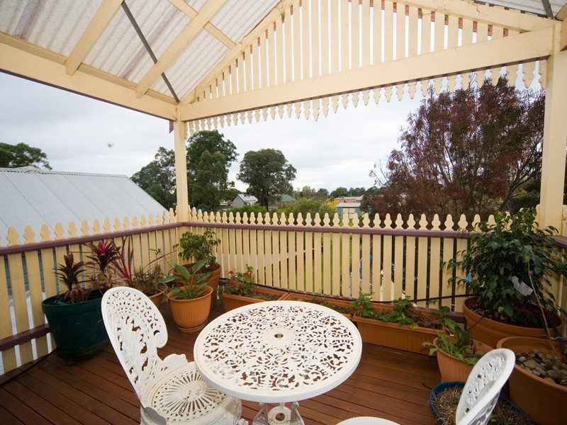 60 Carlton Road, Thirlmere NSW 2572