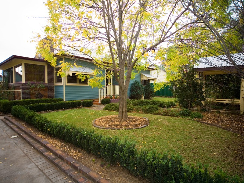60 Carlton Road, Thirlmere NSW 2572