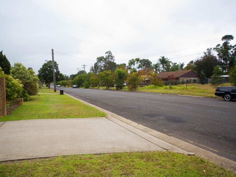 60 Carlton Road, Thirlmere NSW 2572