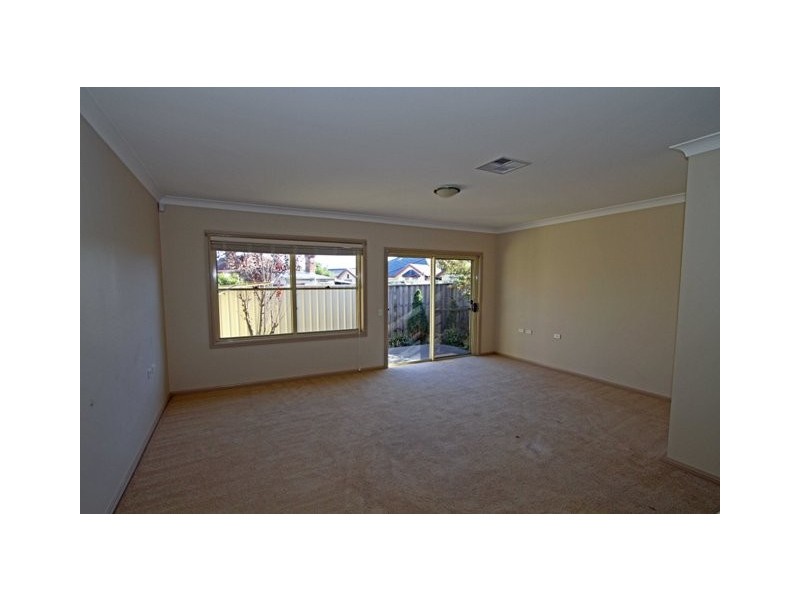 Unit 11 2/3 Colden Street, Picton NSW 2571