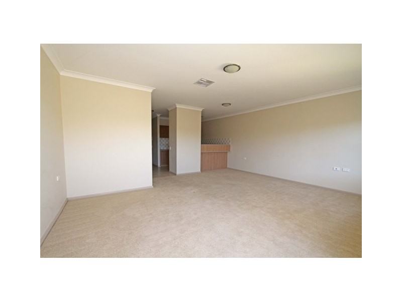 Unit 11 2/3 Colden Street, Picton NSW 2571