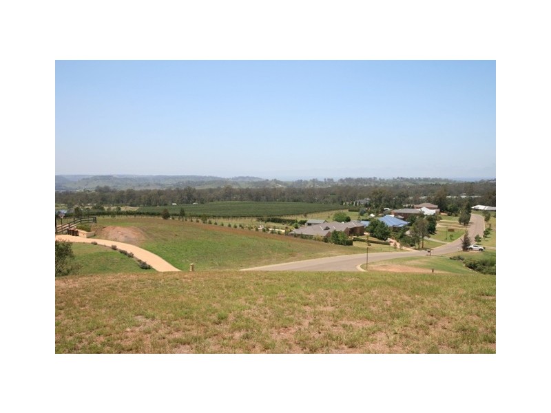 16 The Grange, Picton NSW 2571