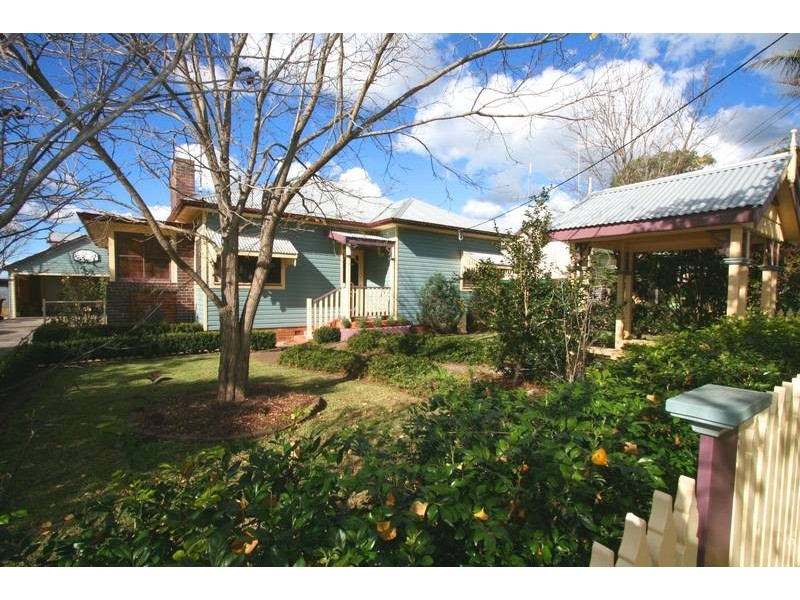 60 Carlton Road, Thirlmere NSW 2572
