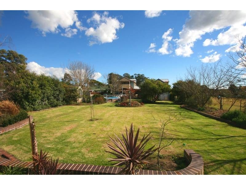 60 Carlton Road, Thirlmere NSW 2572