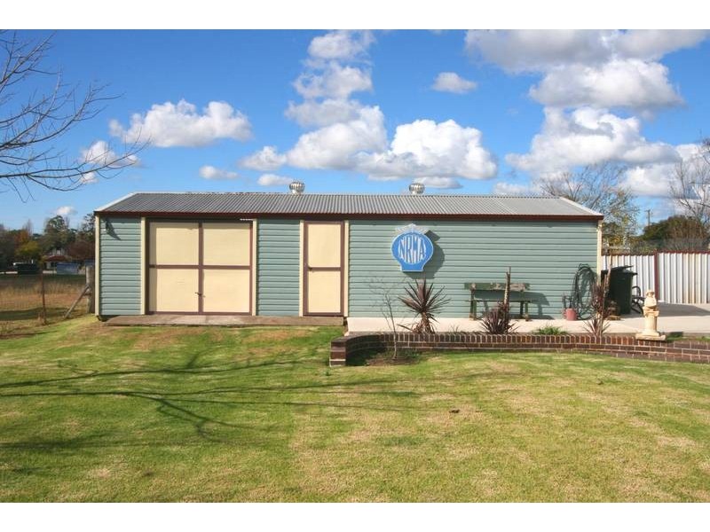 60 Carlton Road, Thirlmere NSW 2572
