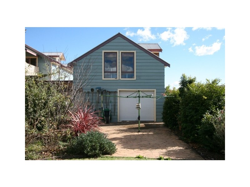 60 Carlton Road, Thirlmere NSW 2572