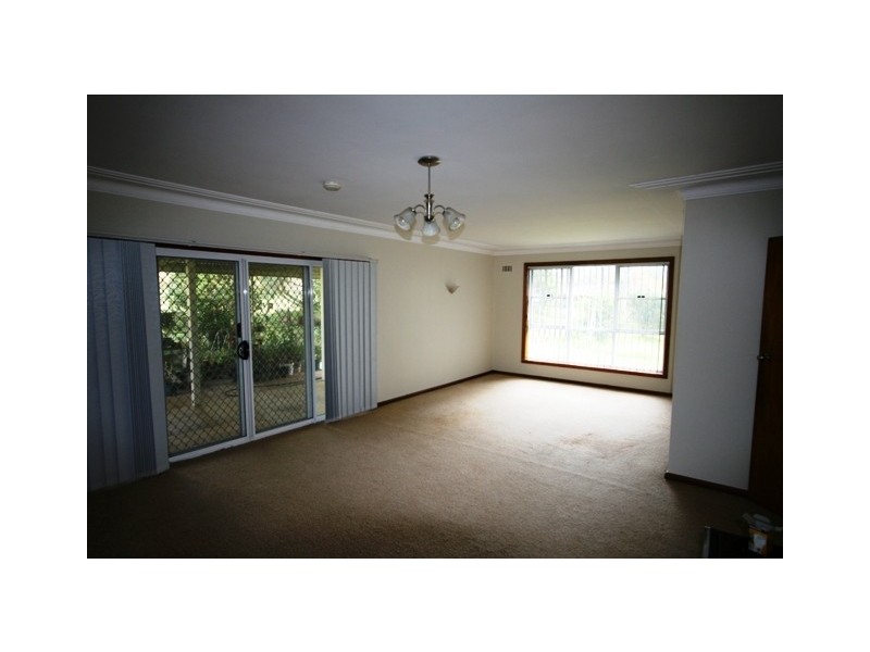 70 Nixon Road, Thirlmere NSW 2572