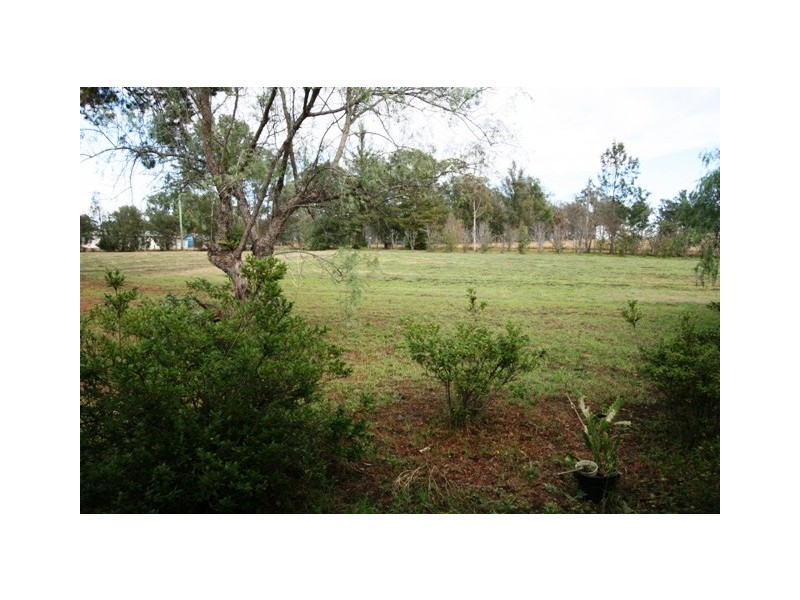 70 Nixon Road, Thirlmere NSW 2572