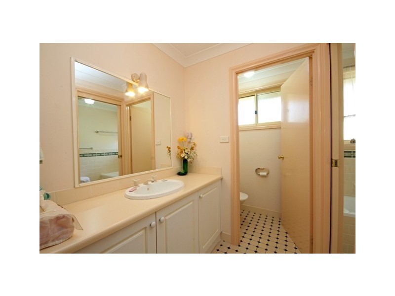 2 Amblecote Place, Tahmoor NSW 2573