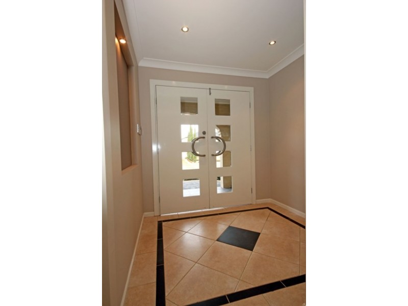 6 Hereford Way, Picton NSW 2571