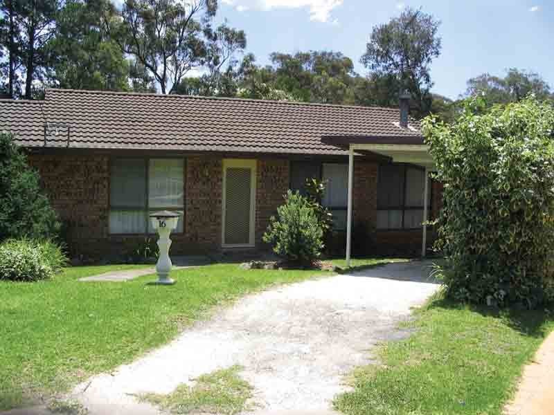 16 Alma Place, Thirlmere NSW 2572