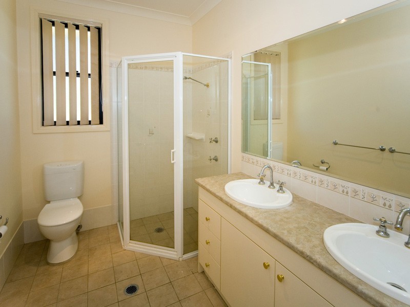 34 The Grange, Picton NSW 2571