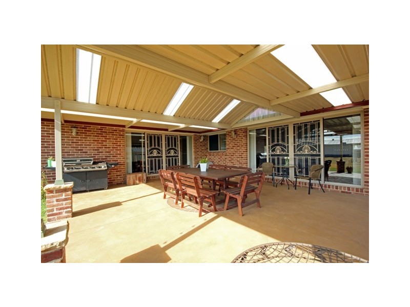 4 Milton Street, Thirlmere NSW 2572