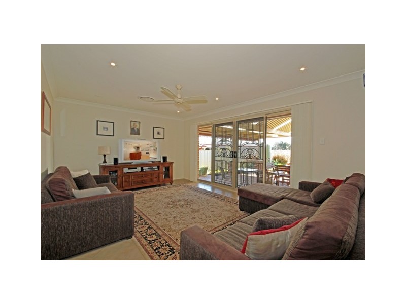 4 Milton Street, Thirlmere NSW 2572