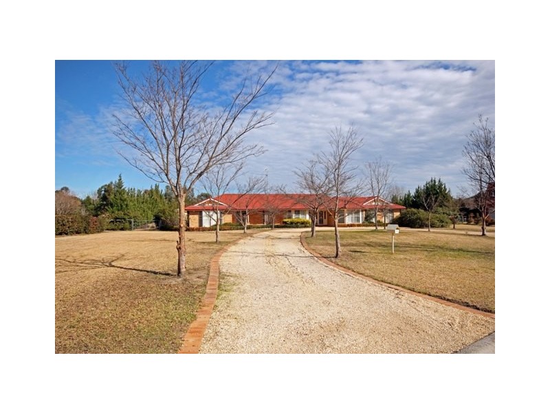 9 Old Racecourse Road, Picton NSW 2571