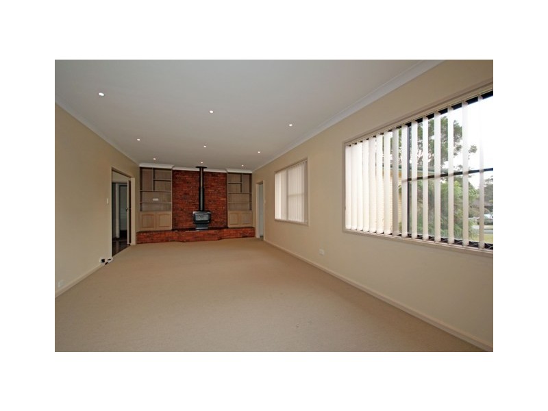 2 Alma Place, Thirlmere NSW 2572