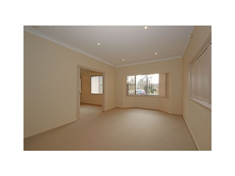 2 Alma Place, Thirlmere NSW 2572