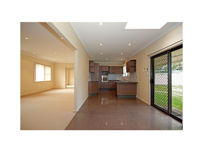 2 Alma Place, Thirlmere NSW 2572