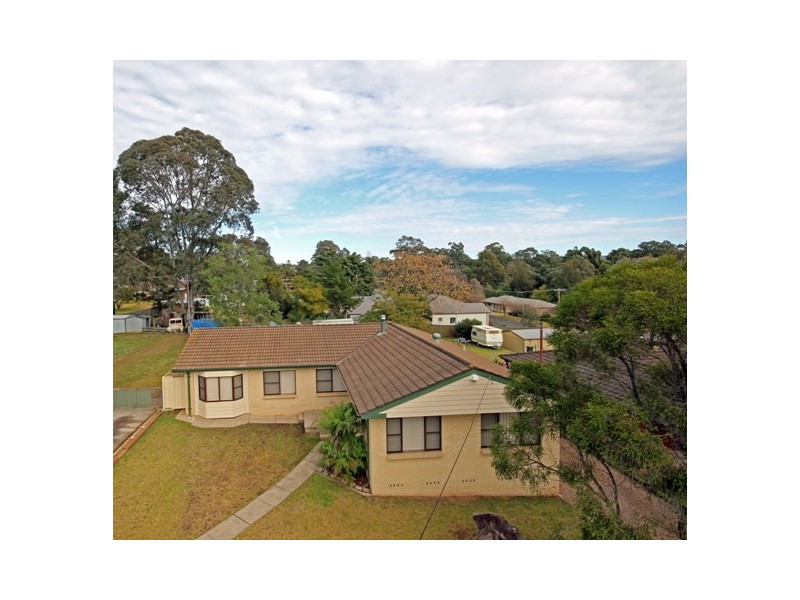 2 Alma Place, Thirlmere NSW 2572