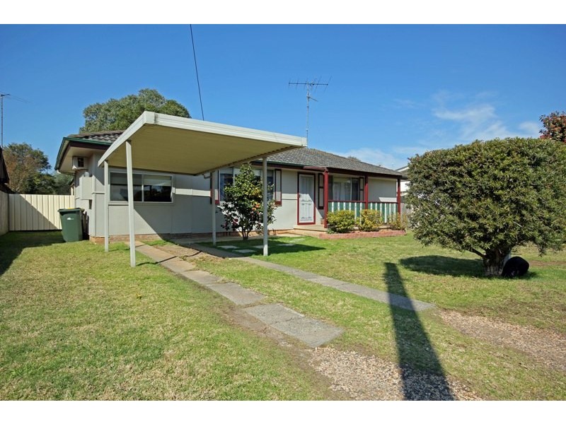 68 Westbourne Avenue, Thirlmere NSW 2572