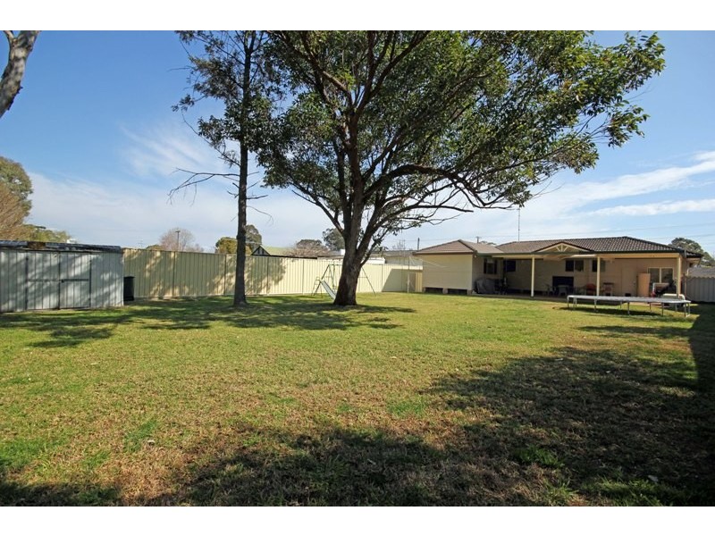 68 Westbourne Avenue, Thirlmere NSW 2572