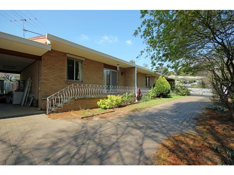 63 Oaks Street, Thirlmere NSW 2572