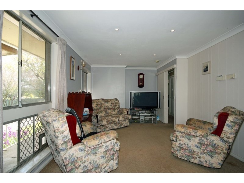 63 Oaks Street, Thirlmere NSW 2572