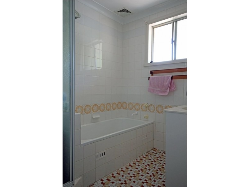 63 Oaks Street, Thirlmere NSW 2572