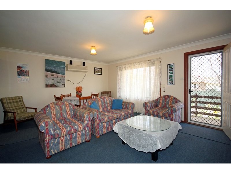 63 Oaks Street, Thirlmere NSW 2572