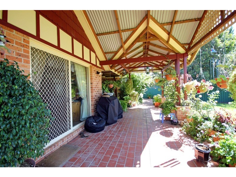 12 Kim Close, Thirlmere NSW 2572