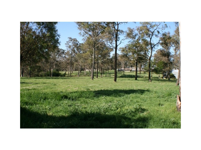 95 Burns Road, Thirlmere NSW 2572