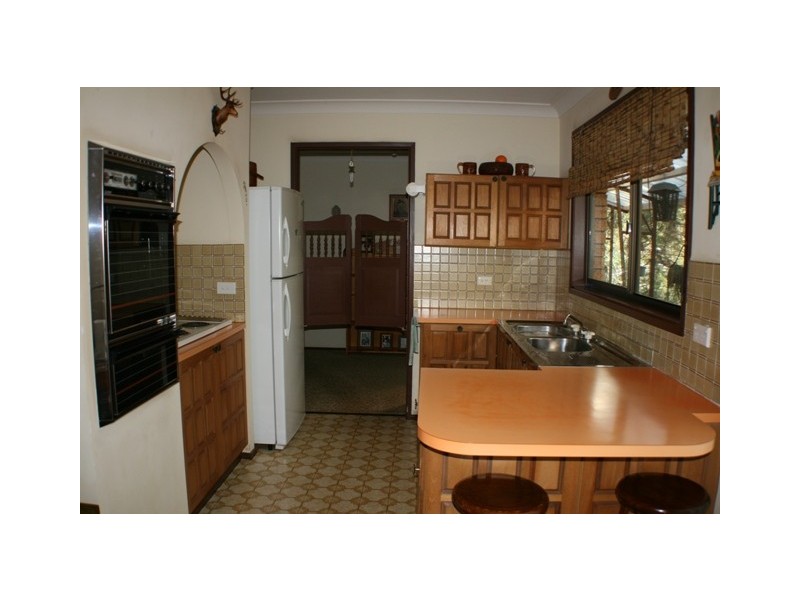 95 Burns Road, Thirlmere NSW 2572