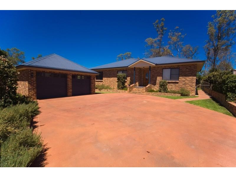 14a Struan Street, Tahmoor NSW 2573