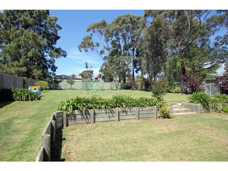 10 Wren Place, Thirlmere NSW 2572