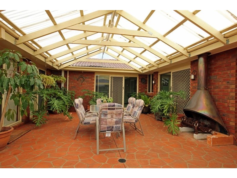 10 Wren Place, Thirlmere NSW 2572