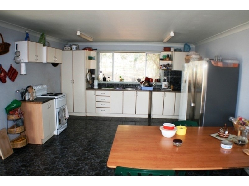 20 Edinburgh Street, Tahmoor NSW 2573