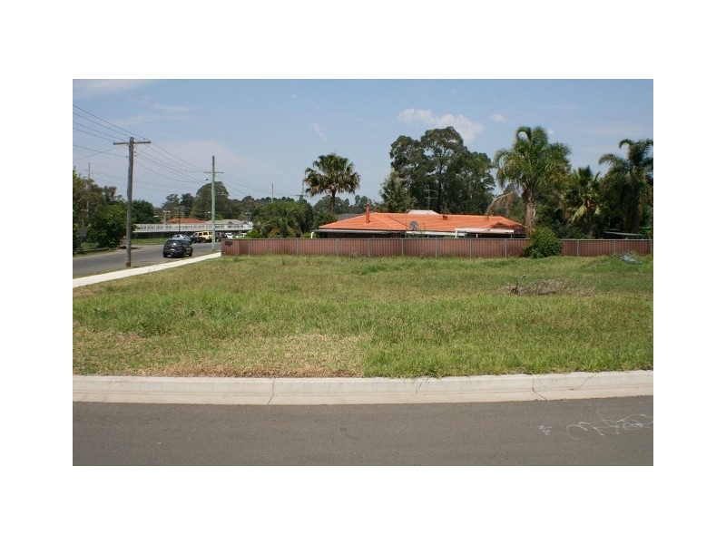 37 Pitt Street, Tahmoor NSW 2573
