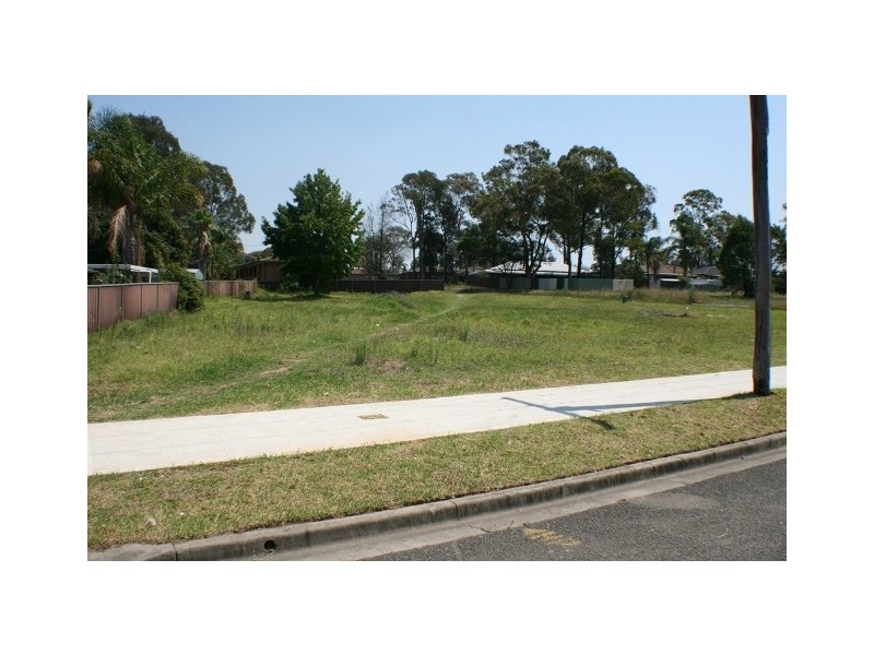 37 Pitt Street, Tahmoor NSW 2573