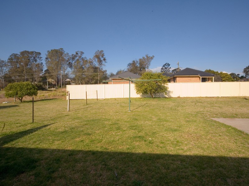 42 York Street, Tahmoor NSW 2573