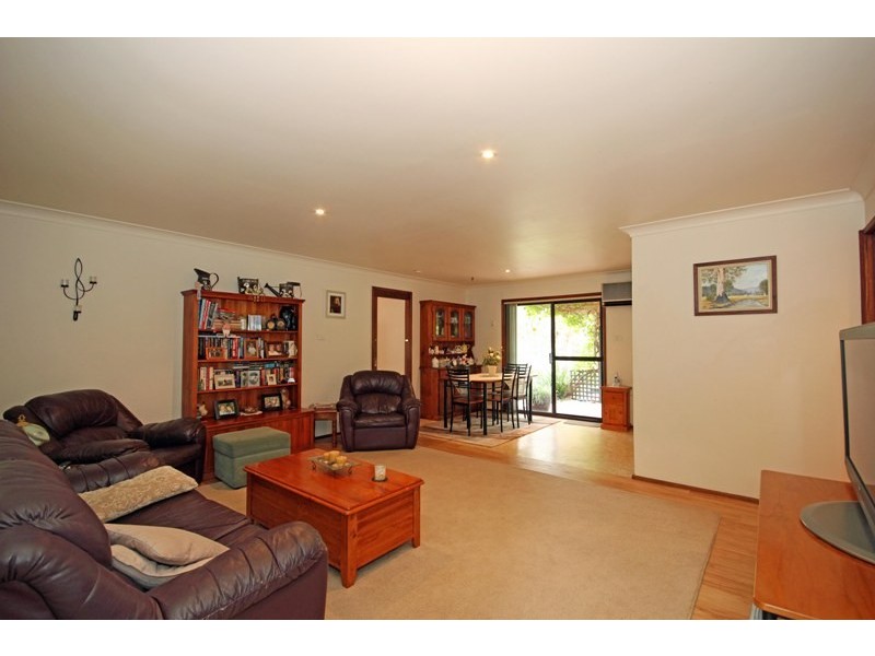 16 Horne Place, Bargo NSW 2574