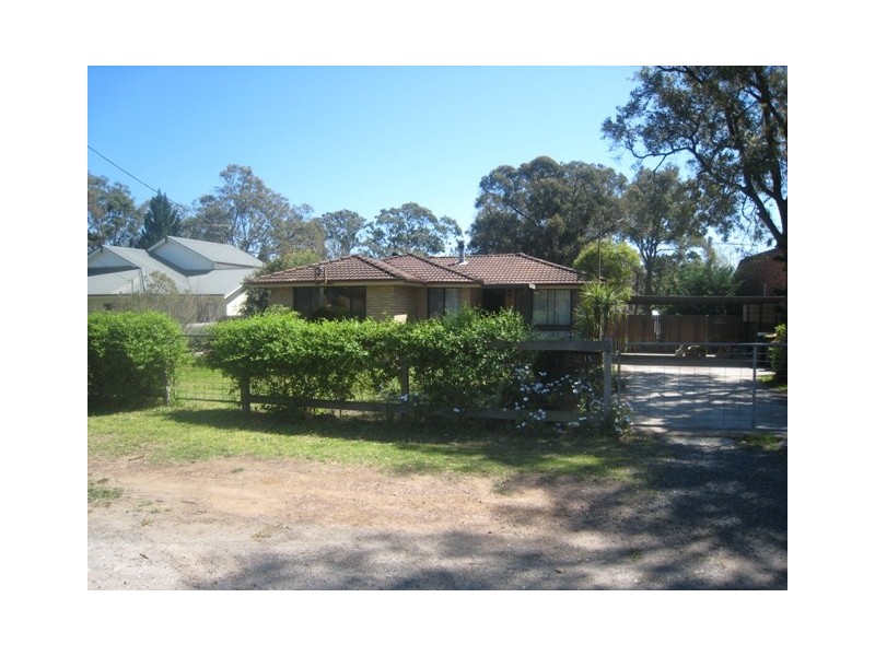 15 Rita Street, Thirlmere NSW 2572
