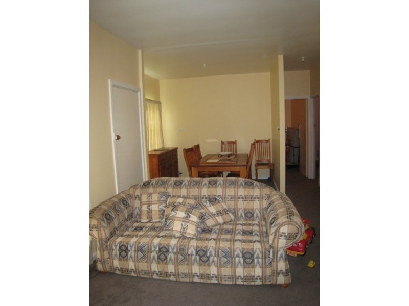 61 Thirlmere Way, Tahmoor NSW 2573