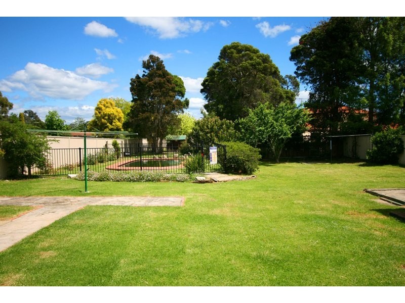 5 Wren Place, Thirlmere NSW 2572