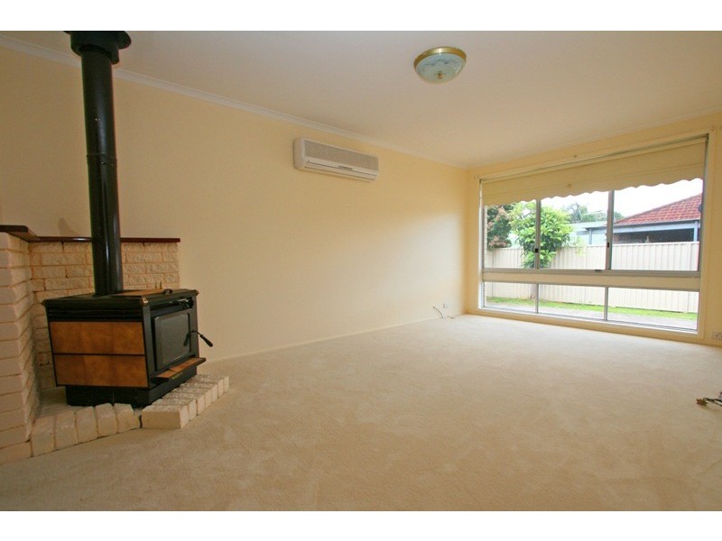 5 Wren Place, Thirlmere NSW 2572