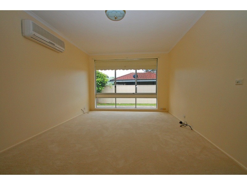 5 Wren Place, Thirlmere NSW 2572