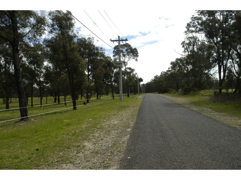 55 Stokes Road, Tahmoor NSW 2573